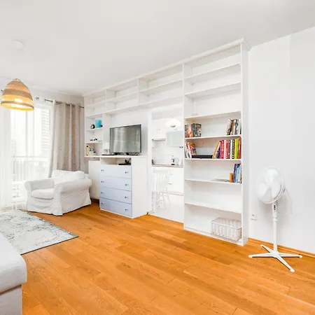 Czapelska 40 By Homeprime Apartamento Varsóvia